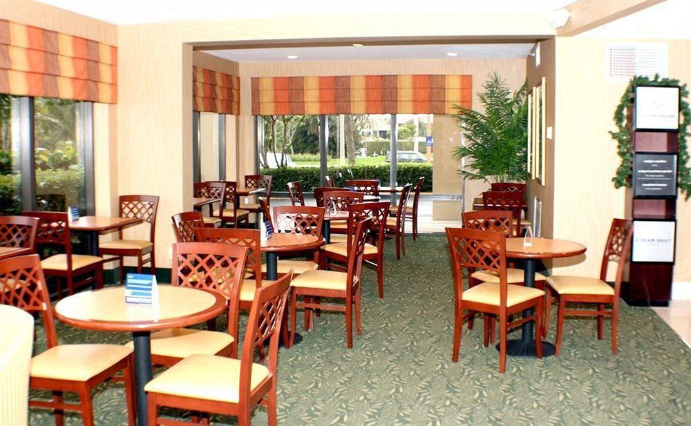 Hampton Inn Naples-Central Dış mekan fotoğraf