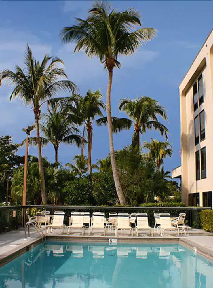 Hampton Inn Naples-Central Konforlar fotoğraf