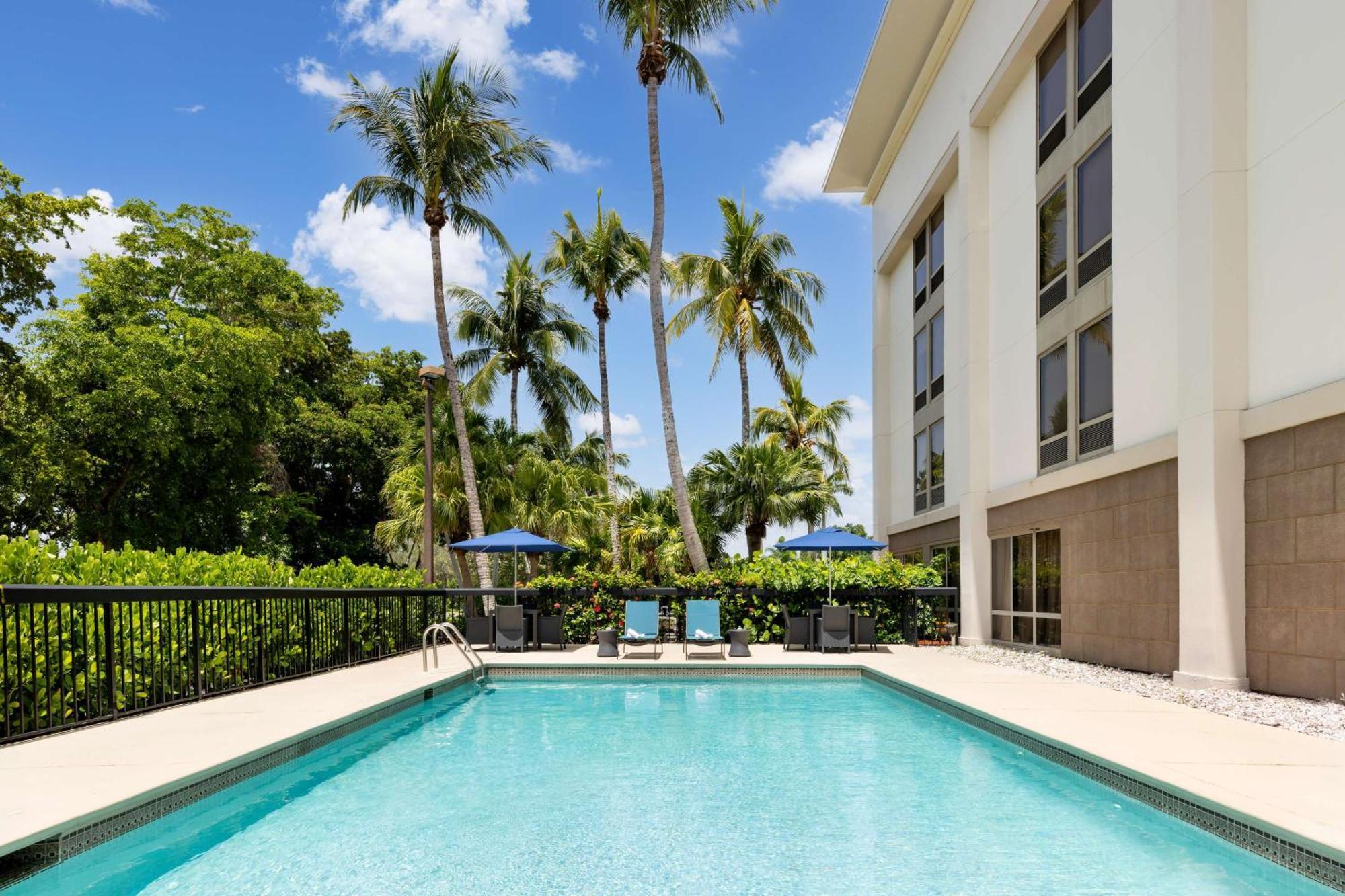 Hampton Inn Naples-Central Dış mekan fotoğraf